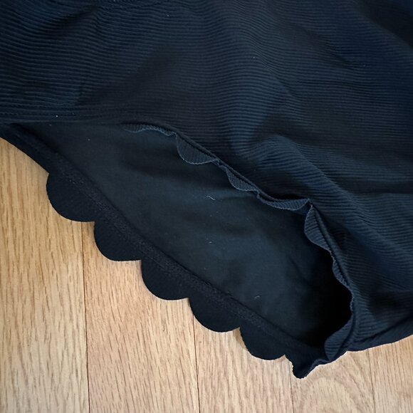 NWT Charmo Scalloped Ribbed One Piece Swimsuit Size Small - Picture 10 of 16